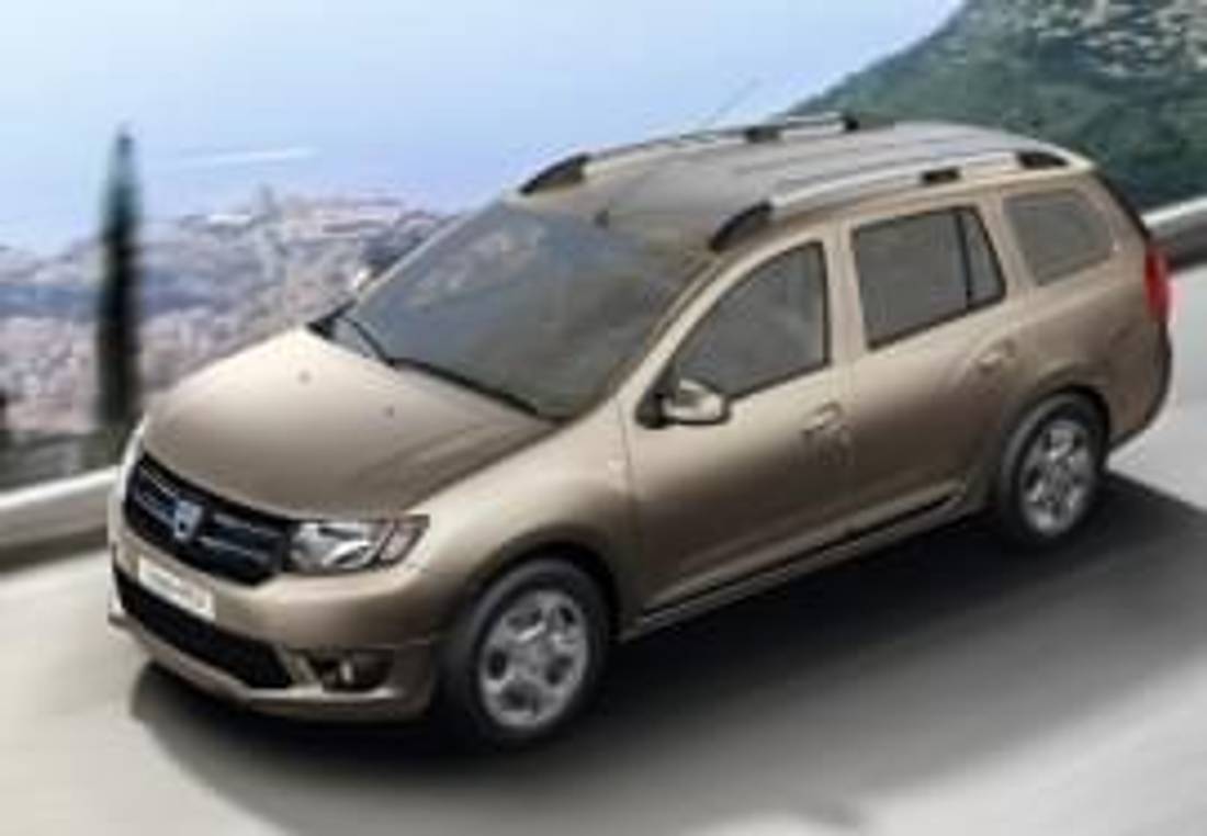 Dacia Logan отгоре