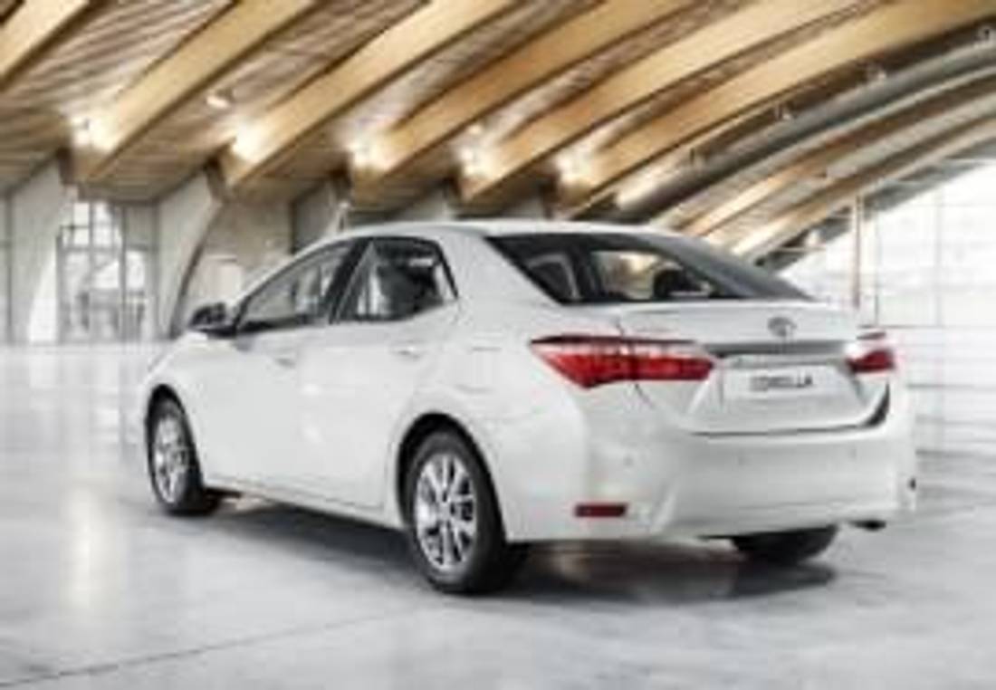 Toyota Corolla изглед отзад