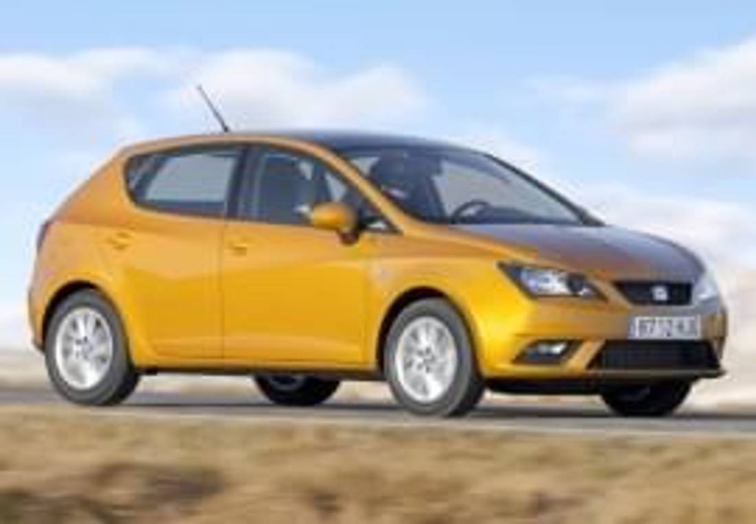 SEAT Ibiza отстрани