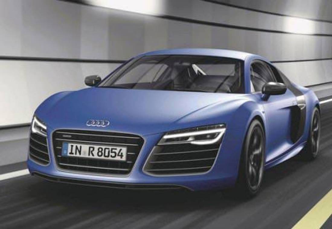 Audi R8 синя предница