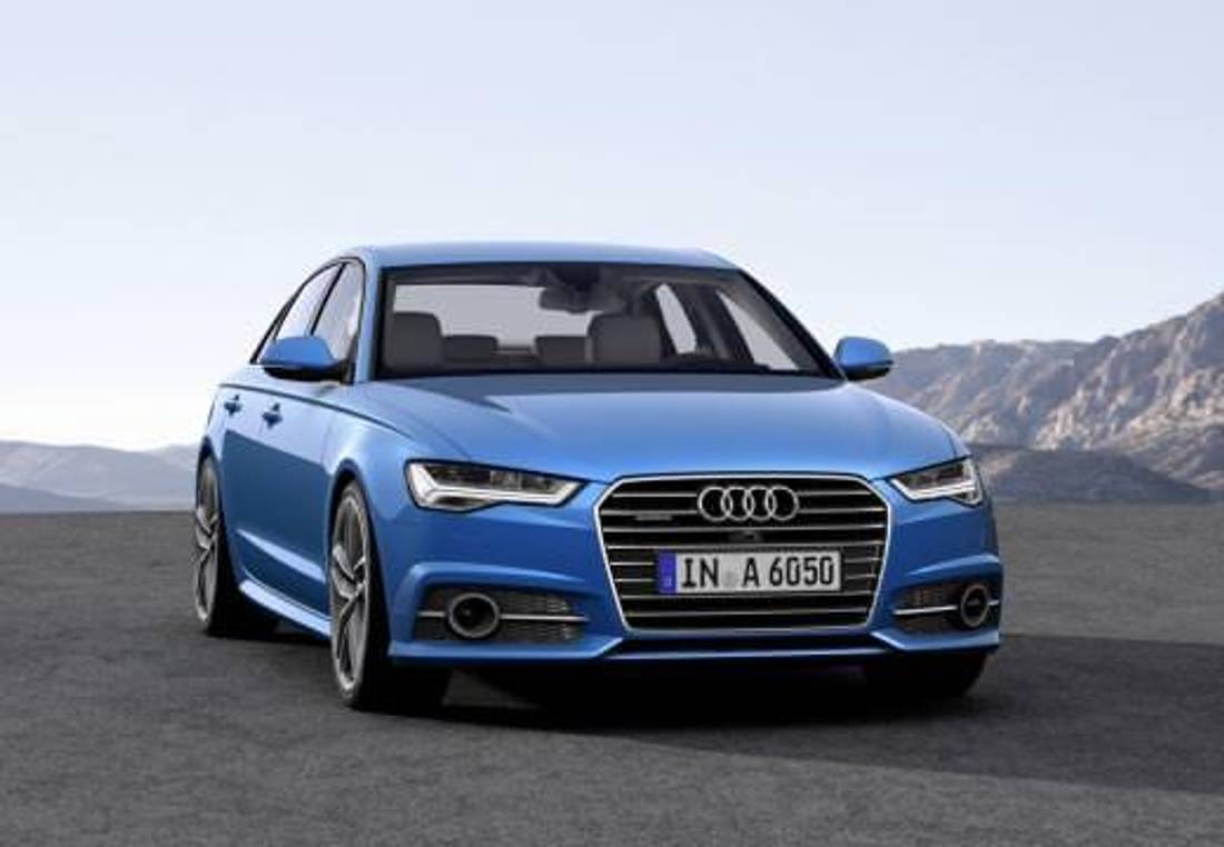 Audi A6 синя предница