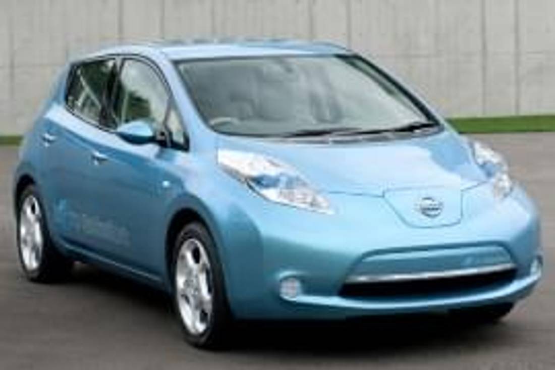 Напред с Nissan Leaf 