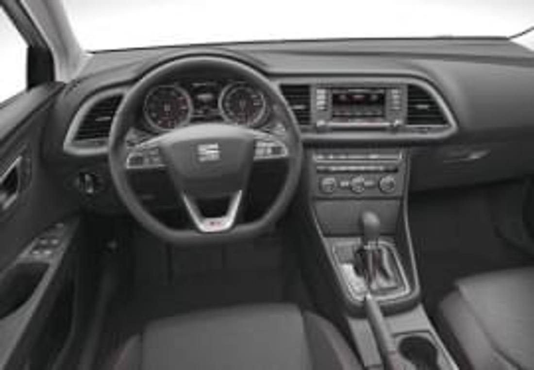 SEAT Leon отвътре